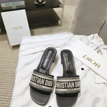 ディオール サンダル