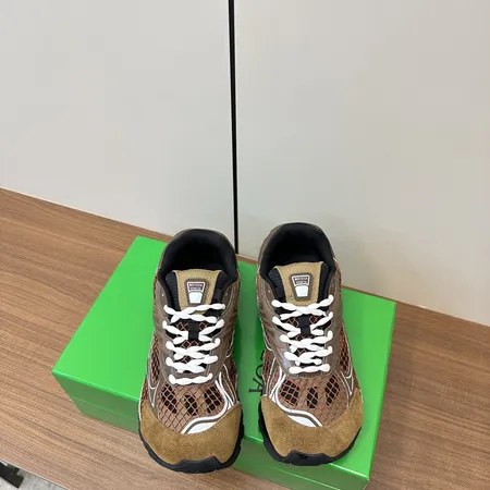 ボッテガ ヴェネタ スニーカー