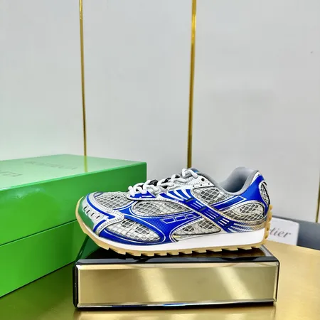 ボッテガ ヴェネタ スニーカー