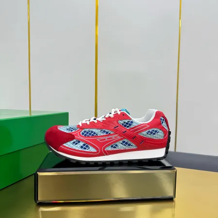 ボッテガ ヴェネタ スニーカー