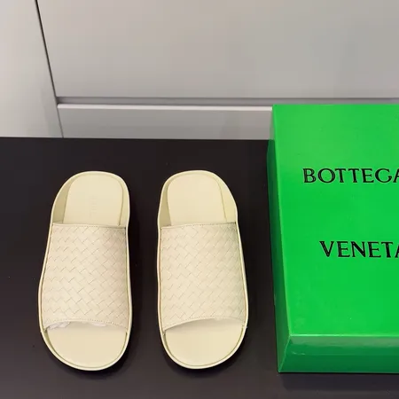 ボッテガ ヴェネタ スリッパ