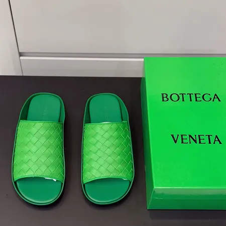 ボッテガ ヴェネタ スリッパ