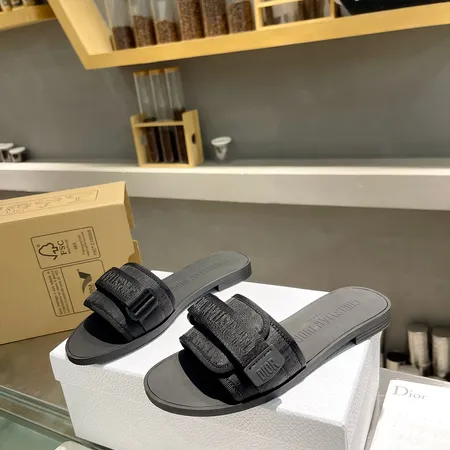 ディオール スリッパ