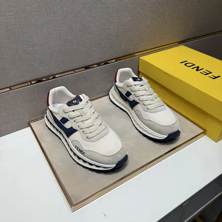 フェンディ カジュアルシューズ