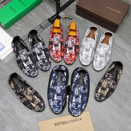 ボッテガ ヴェネタ カジュアルシューズ