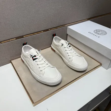 ヴェルサーチ カジュアルシューズ