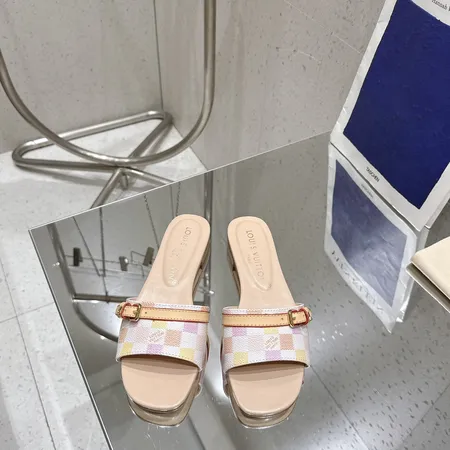 ルイヴィトン サンダル