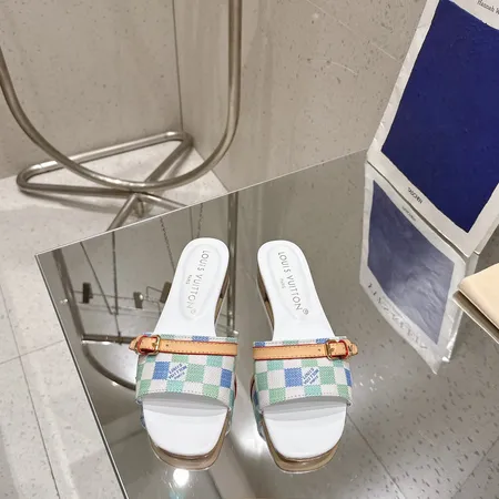 ルイヴィトン サンダル