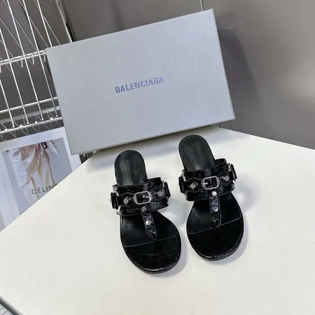 バレンシアガ サンダル