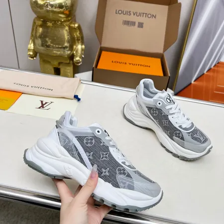 ルイヴィトン スニーカー