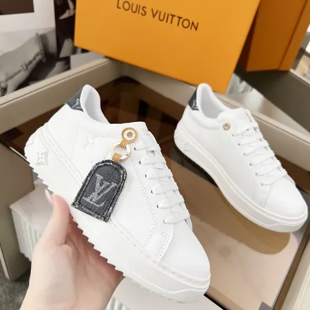 ルイヴィトン カジュアルシューズ