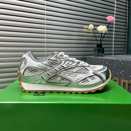 ボッテガ ヴェネタ スニーカー