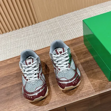 ボッテガ ヴェネタ スニーカー