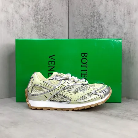 ボッテガ ヴェネタ スニーカー