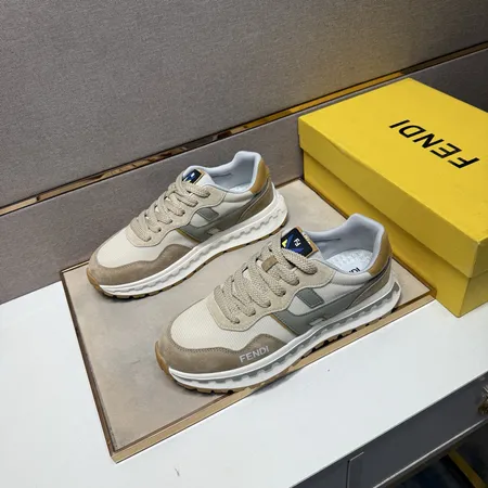 フェンディ スニーカー