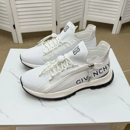 ジバンシィ スニーカー