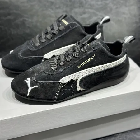 バレンシアガ カジュアルシューズ