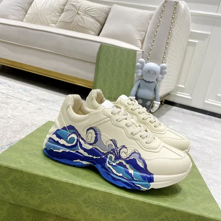 グッチ スニーカー