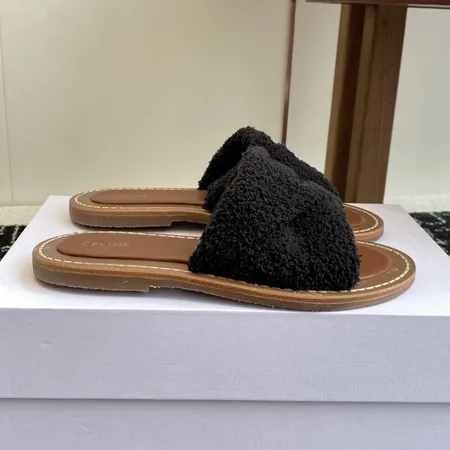 セリーヌ スリッパ