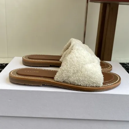 セリーヌ スリッパ