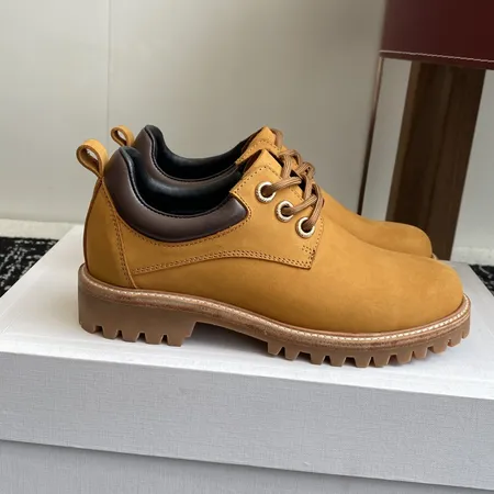 セリーヌ カジュアルシューズ