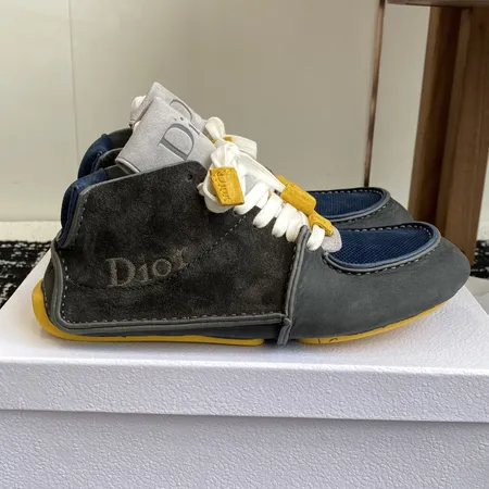 ディオール カジュアルシューズ