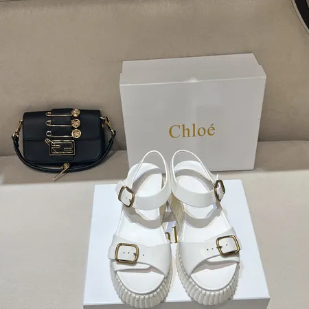 クロエ サンダル