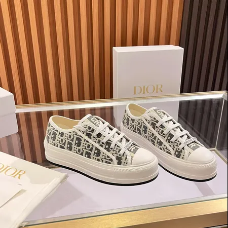 ディオール カジュアルシューズ