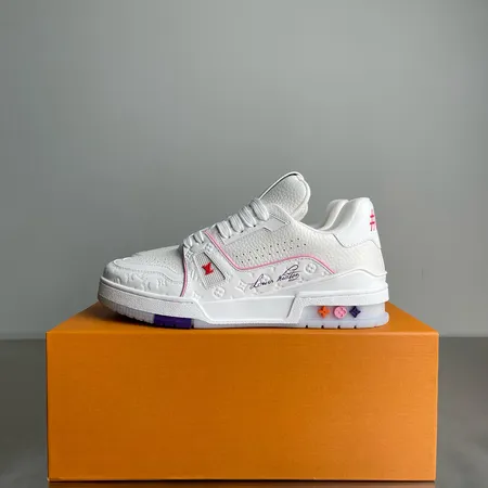 ルイヴィトン カジュアルシューズ