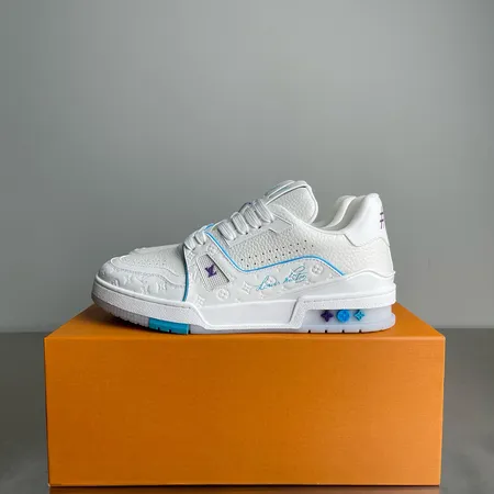 ルイヴィトン カジュアルシューズ