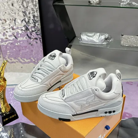 ルイヴィトン カジュアルシューズ