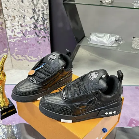 ルイヴィトン カジュアルシューズ