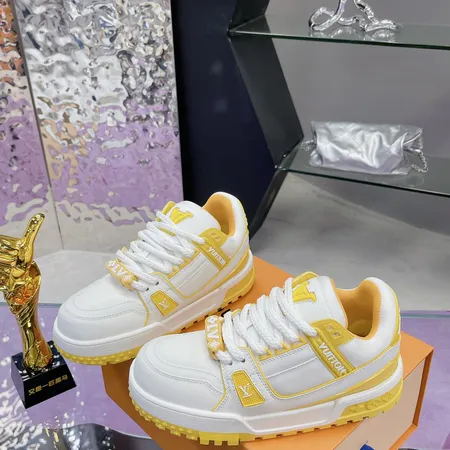 ルイヴィトン カジュアルシューズ