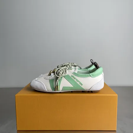 ルイヴィトン カジュアルシューズ