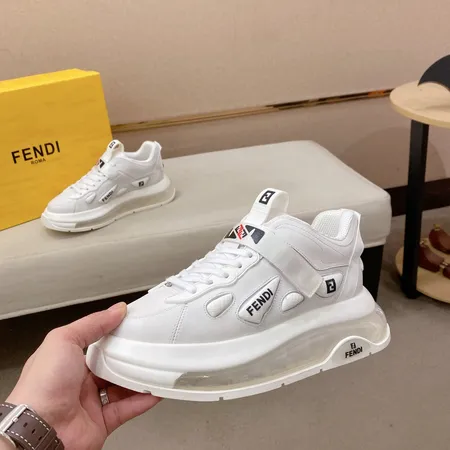 フェンディ スニーカー