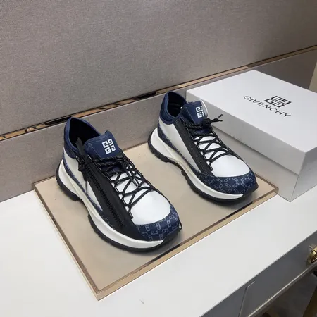 ジバンシィ カジュアルシューズ