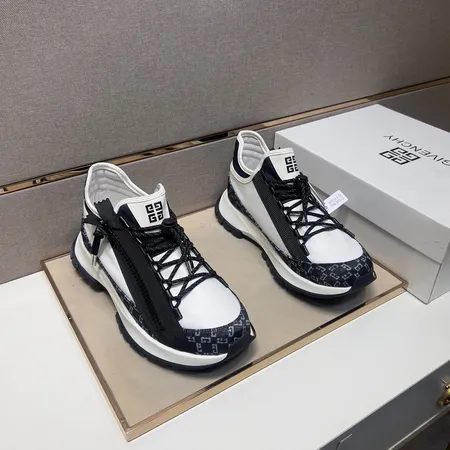 ジバンシィ カジュアルシューズ