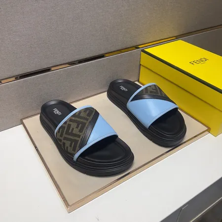 フェンディ スリッパ