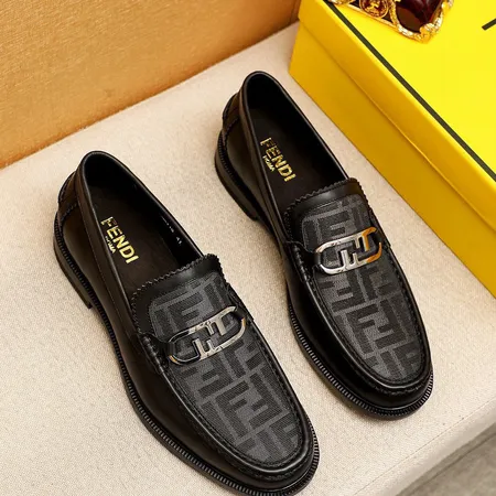 フェンディ ビジネスシューズ