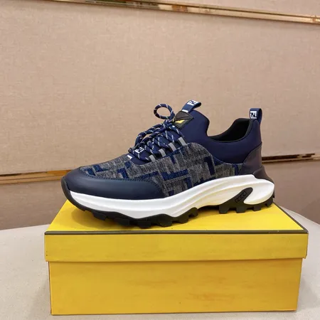 フェンディ スニーカー