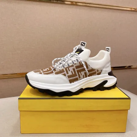 フェンディ スニーカー