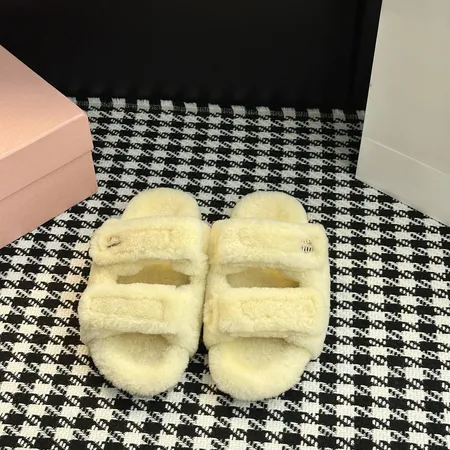 ミュウミュウ スリッパ