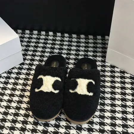 セリーヌ スリッパ