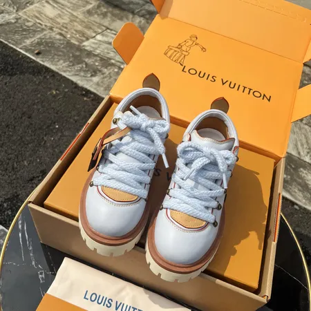 ルイヴィトン カジュアルシューズ