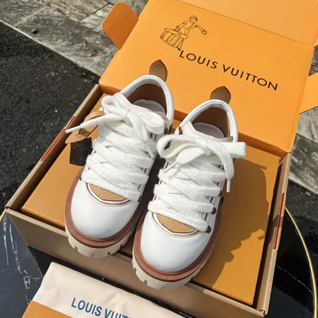 ルイヴィトン カジュアルシューズ