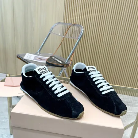 ミュウミュウ カジュアルシューズ