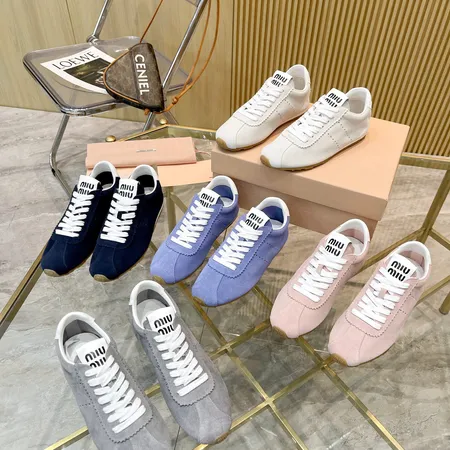 ミュウミュウ カジュアルシューズ