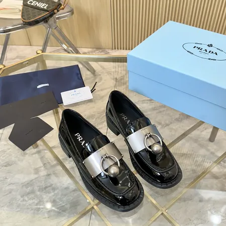 プラダ ビジネスシューズ