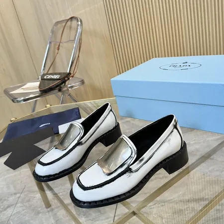 プラダ ビジネスシューズ