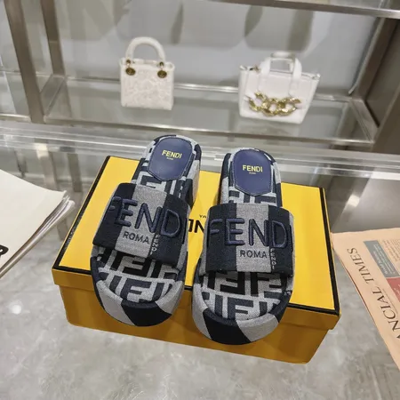 フェンディ サンダル